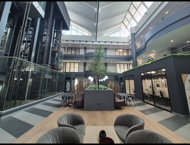 777M² OFFICE TO LET IN WOODMEAD